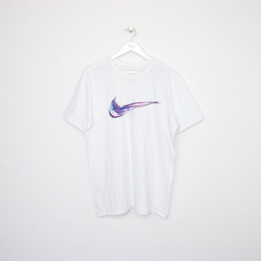 Vintage Nike t-shirt in white. Best fits L