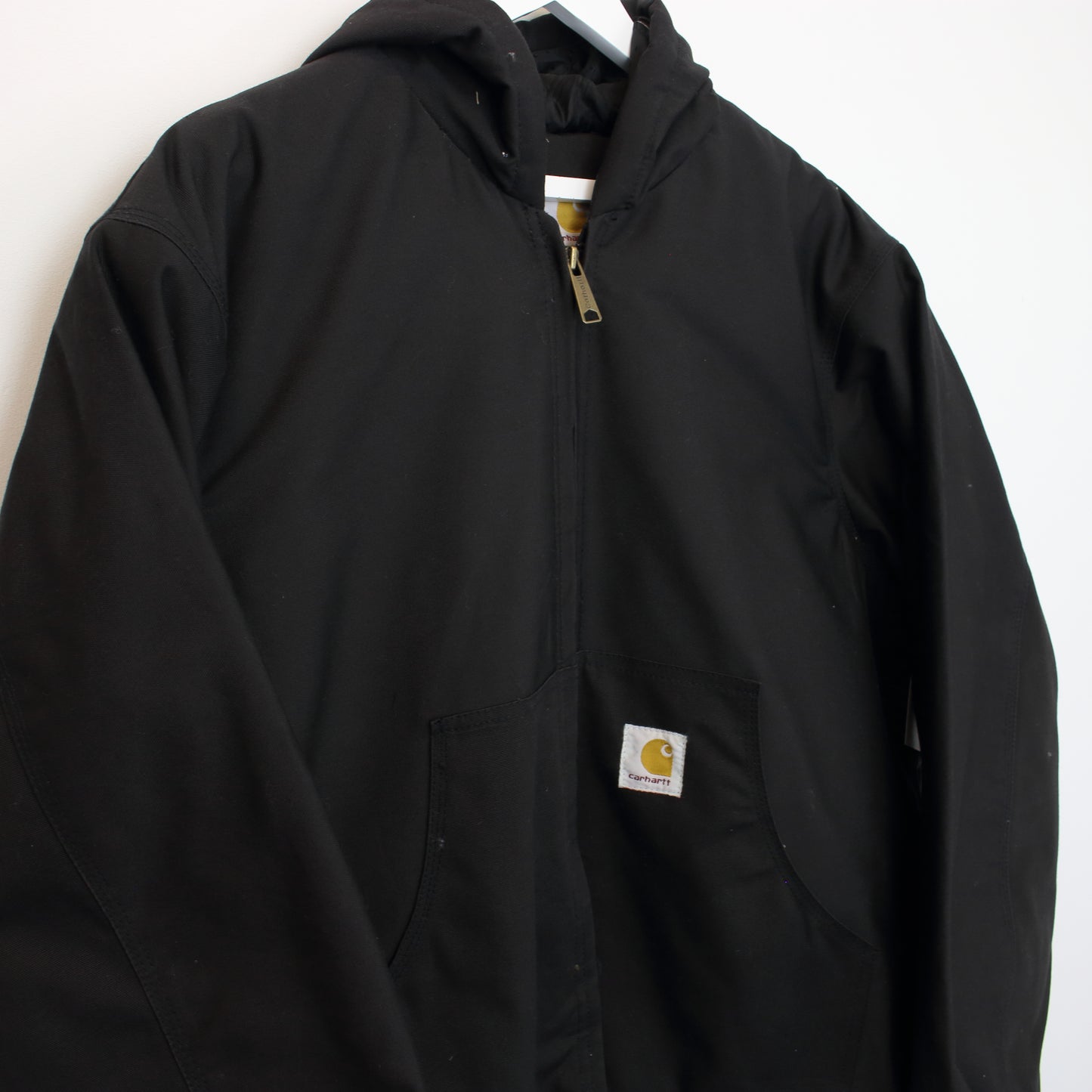 Vintage Carhartt active style reworked jacket in black best fits M