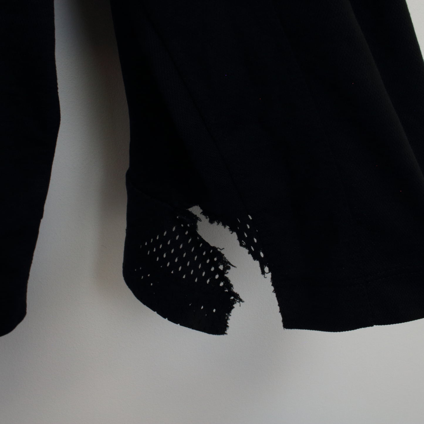 Vintage Nike shorts in black. Best fits XL