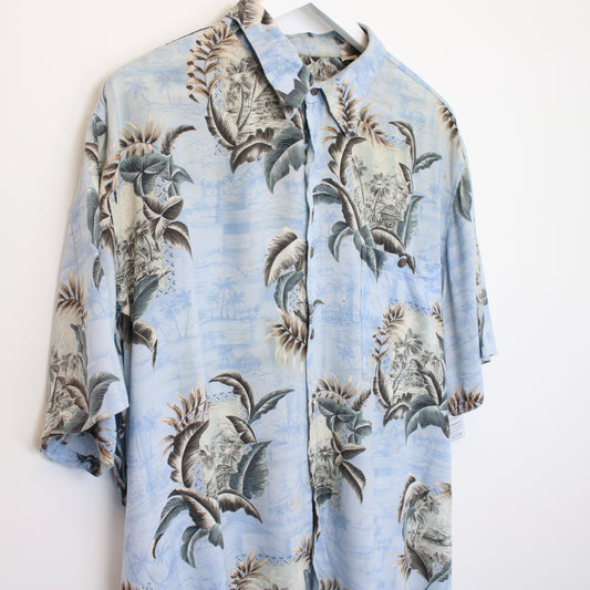 Vintage Batik Bay Hawaiian shirt. Best fits XL