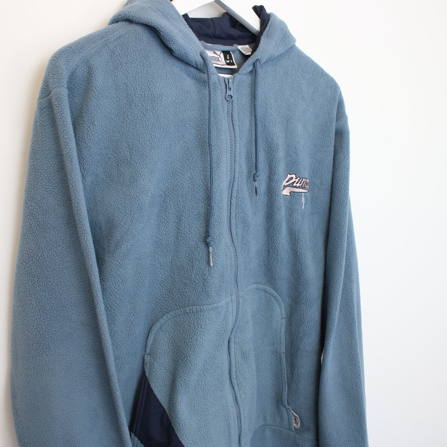 Vintage Puma fleece in blue. Best fits L