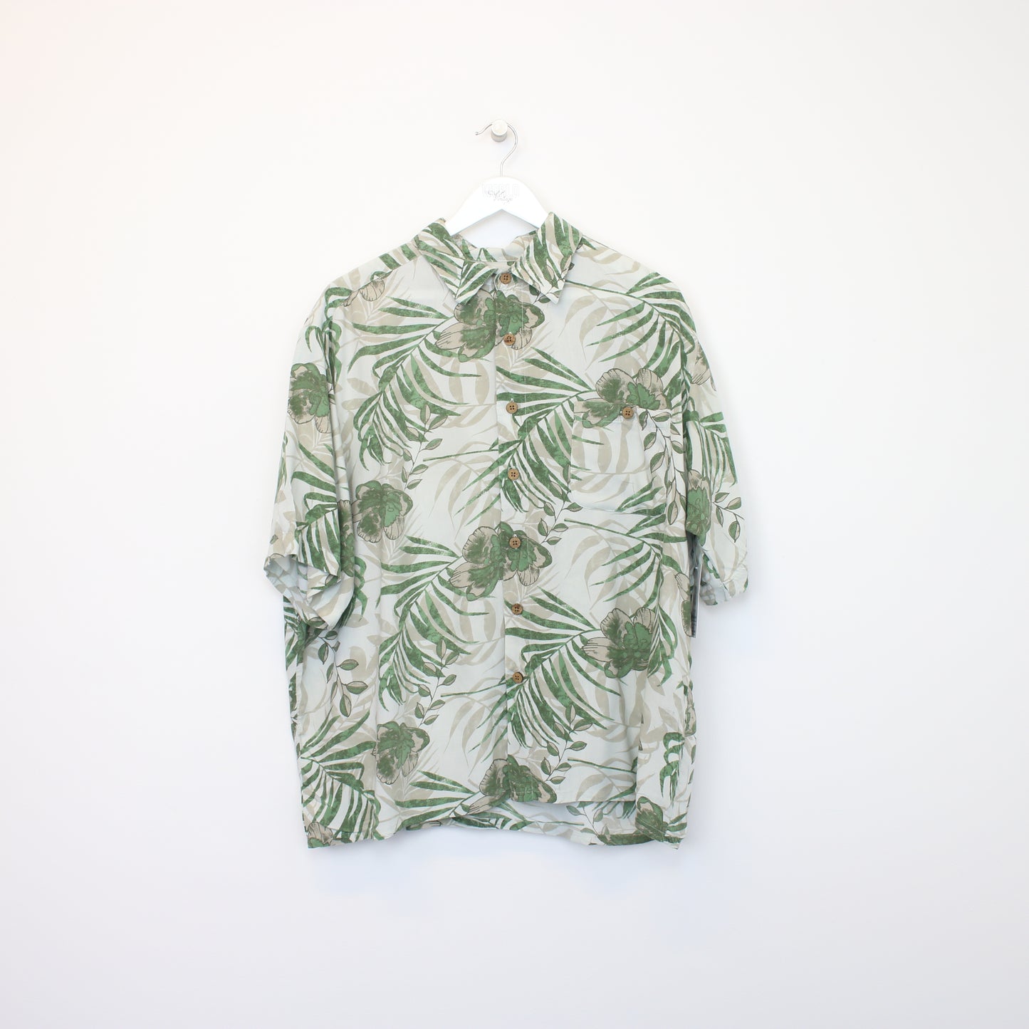 Vintage Puritan hawaiian shirt in green. Best fits L