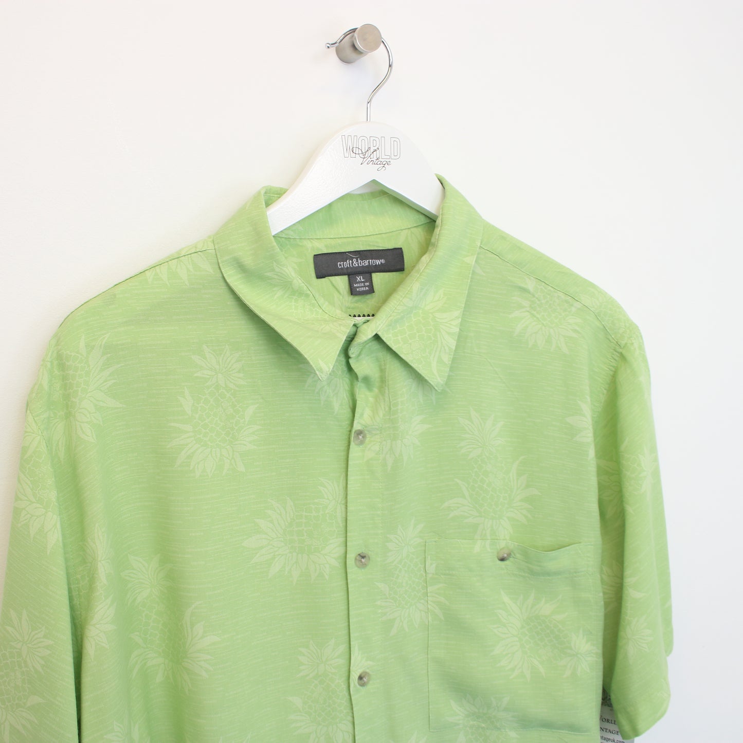 Vintage Croft & Barrow hawaiian shirt in green. Best fits XL