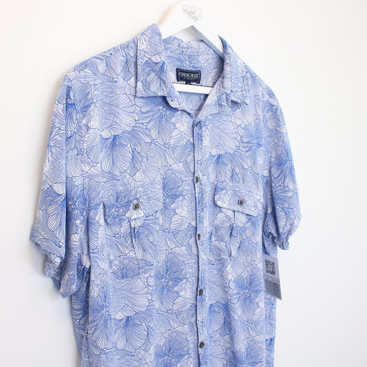 Vintage Cherokee hawaiian shirt in blue and white. Best fits M