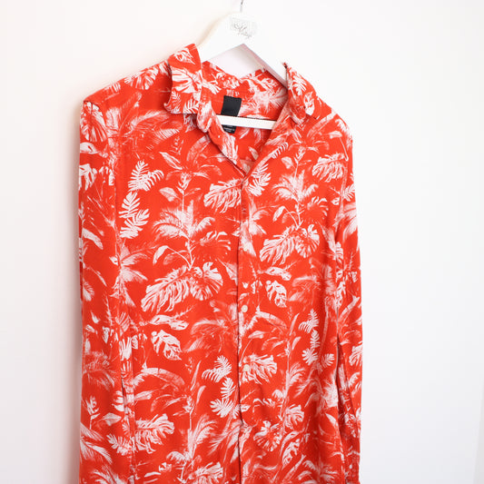 Vintage H&M hawaiian shirt in orange. Best fits S