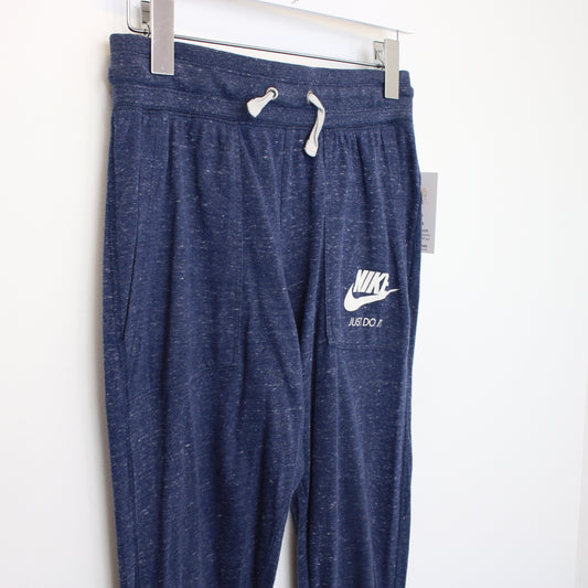 Vintage Nike joggers in blue. Best fits S