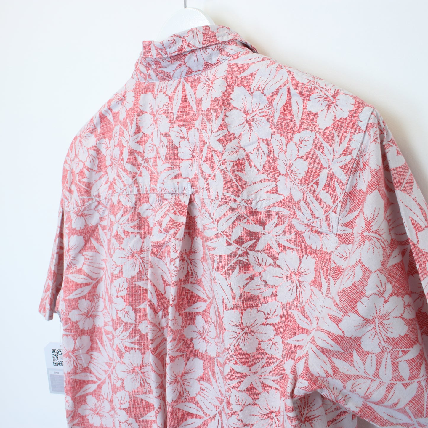 Vintage Croft & Barrow Hawaiian shirt in red. Best fits L