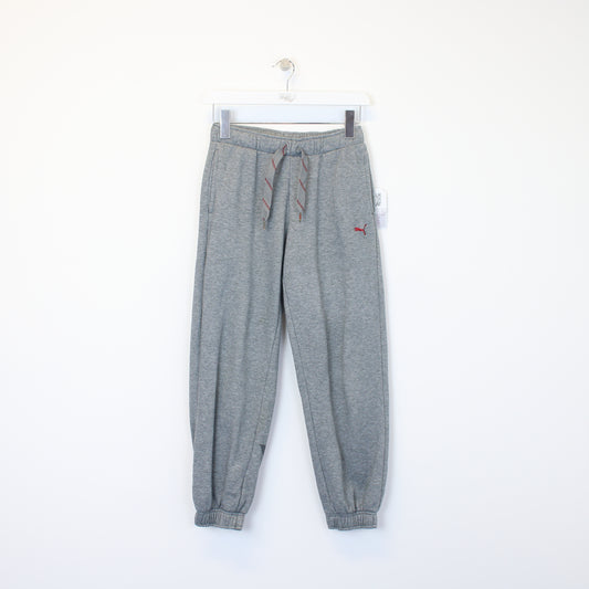 Vintage Puma joggers in grey. Best fits XS