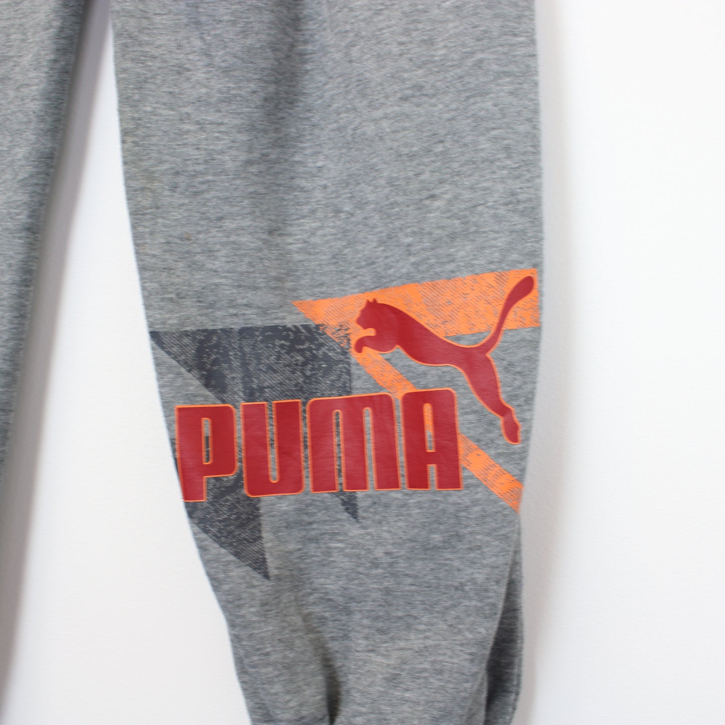 Vintage Puma joggers in grey. Best fits XS