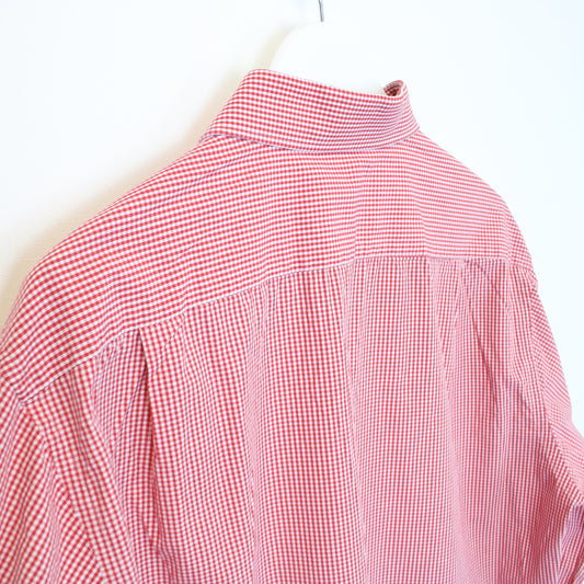 Vintage Tommy Hilfiger checked shirt in red. Best fits L