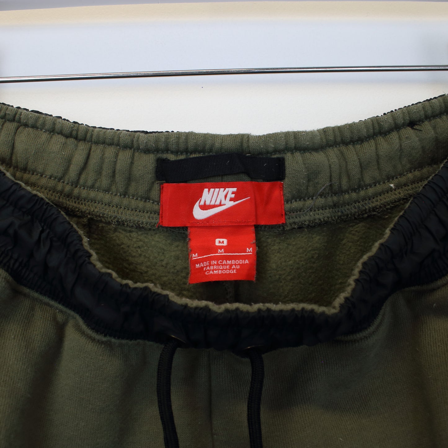 Vintage Nike Joggers in green. Best fit M