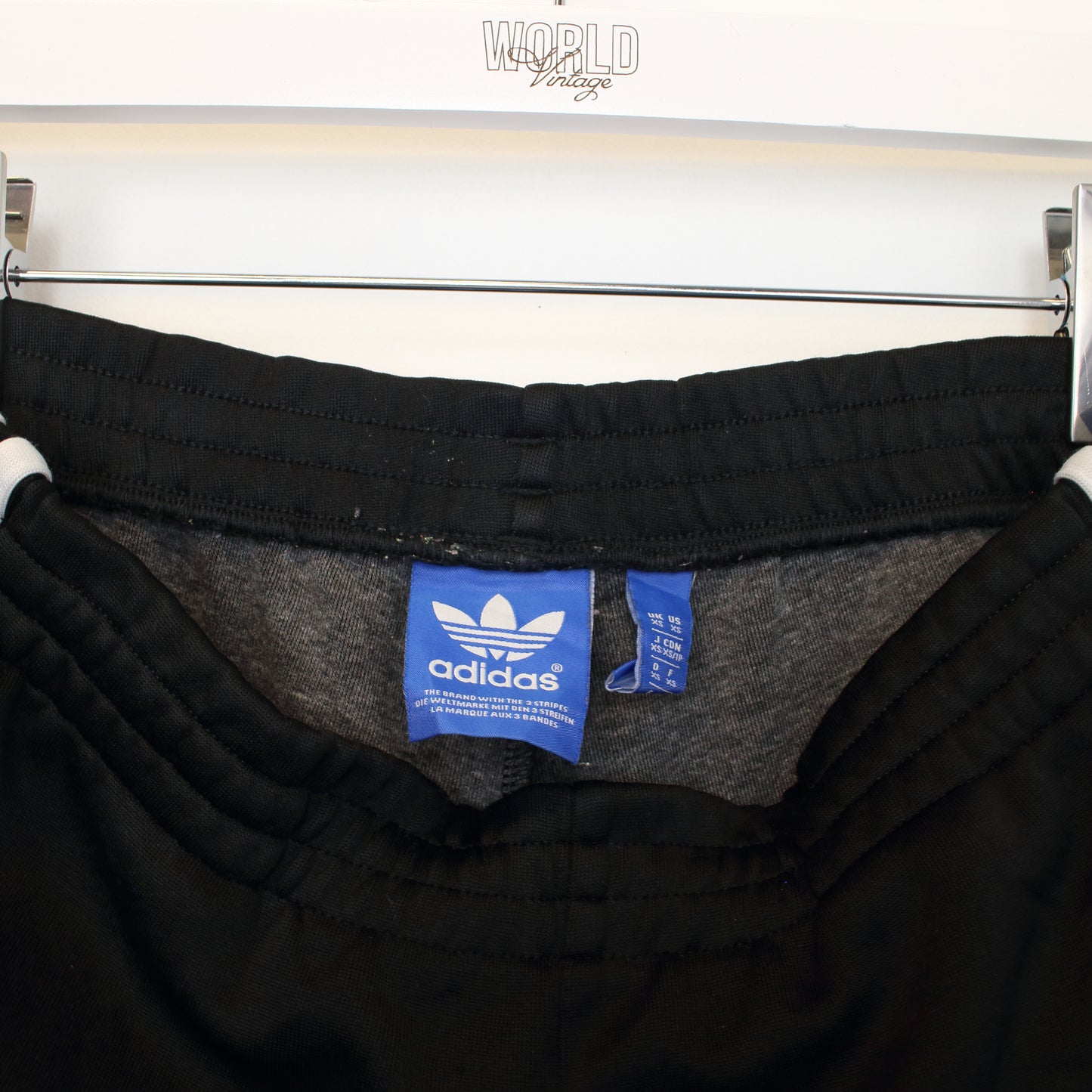 Vintage Adidas joggers in black. Best fit XS