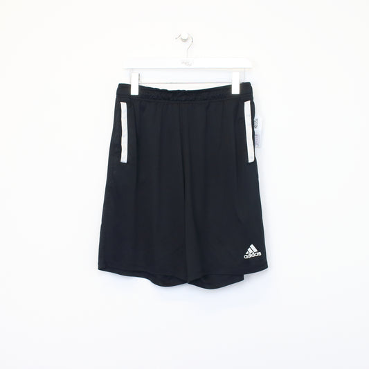 Vintage Adidas shorts in black. Best fit M