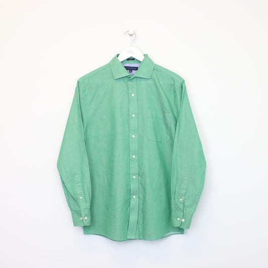 Vintage Tommy Hilfiger shirt in green. Best fits S