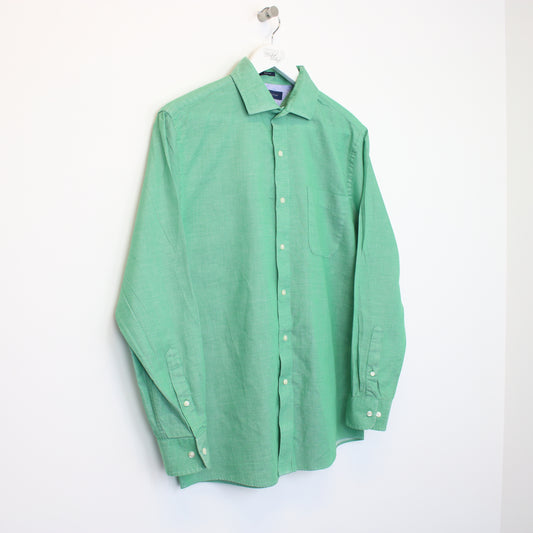 Vintage Tommy Hilfiger shirt in green. Best fits S