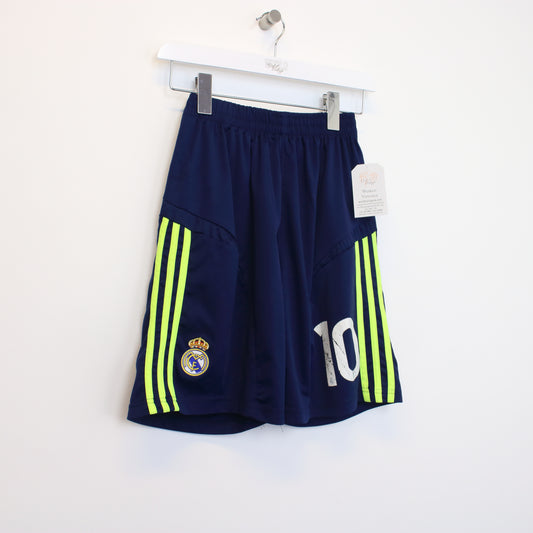 Vintage Adidas shorts in navy blue. Best fit XS