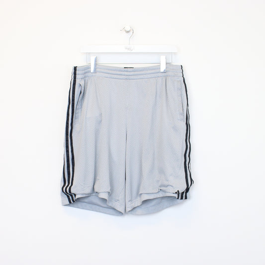 Vintage Adidas shorts in white and black. Best fit XL