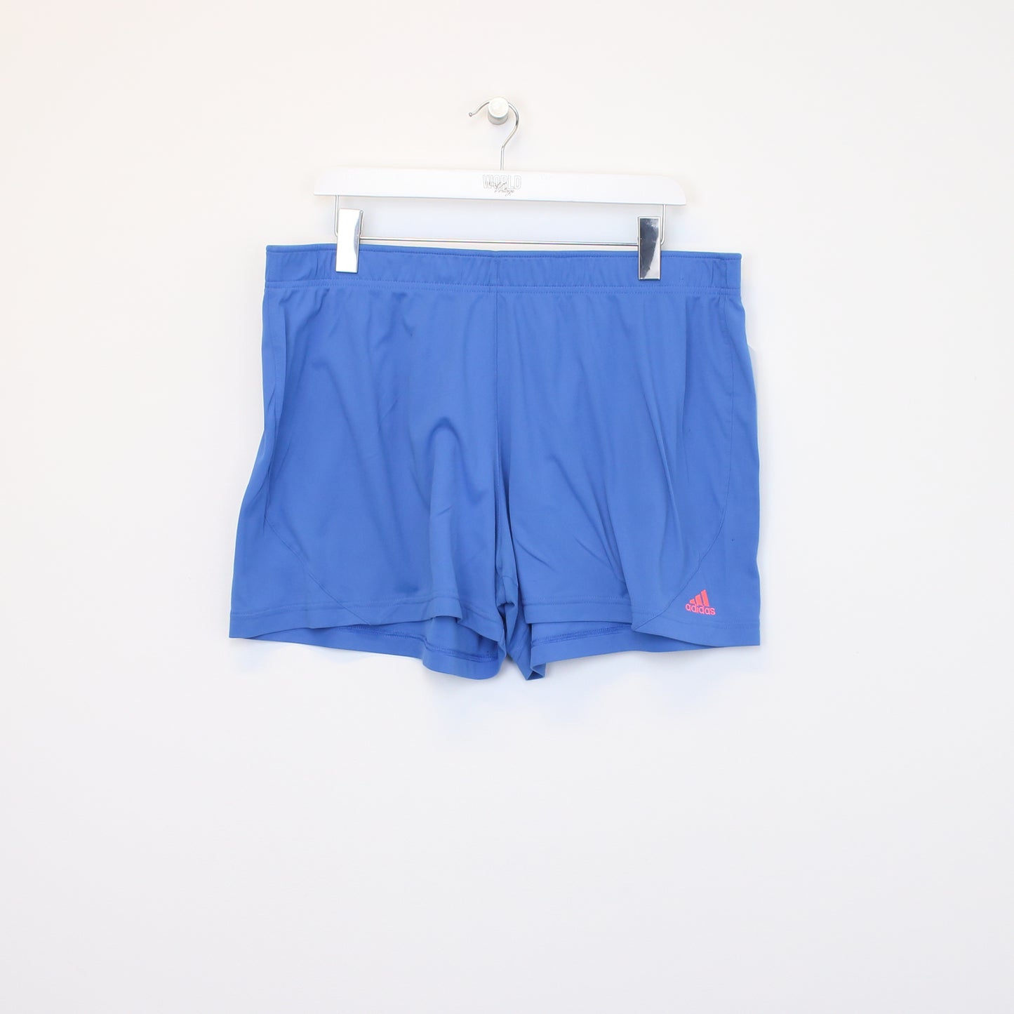 Vintage Adidas shorts in blue. Best fits XL