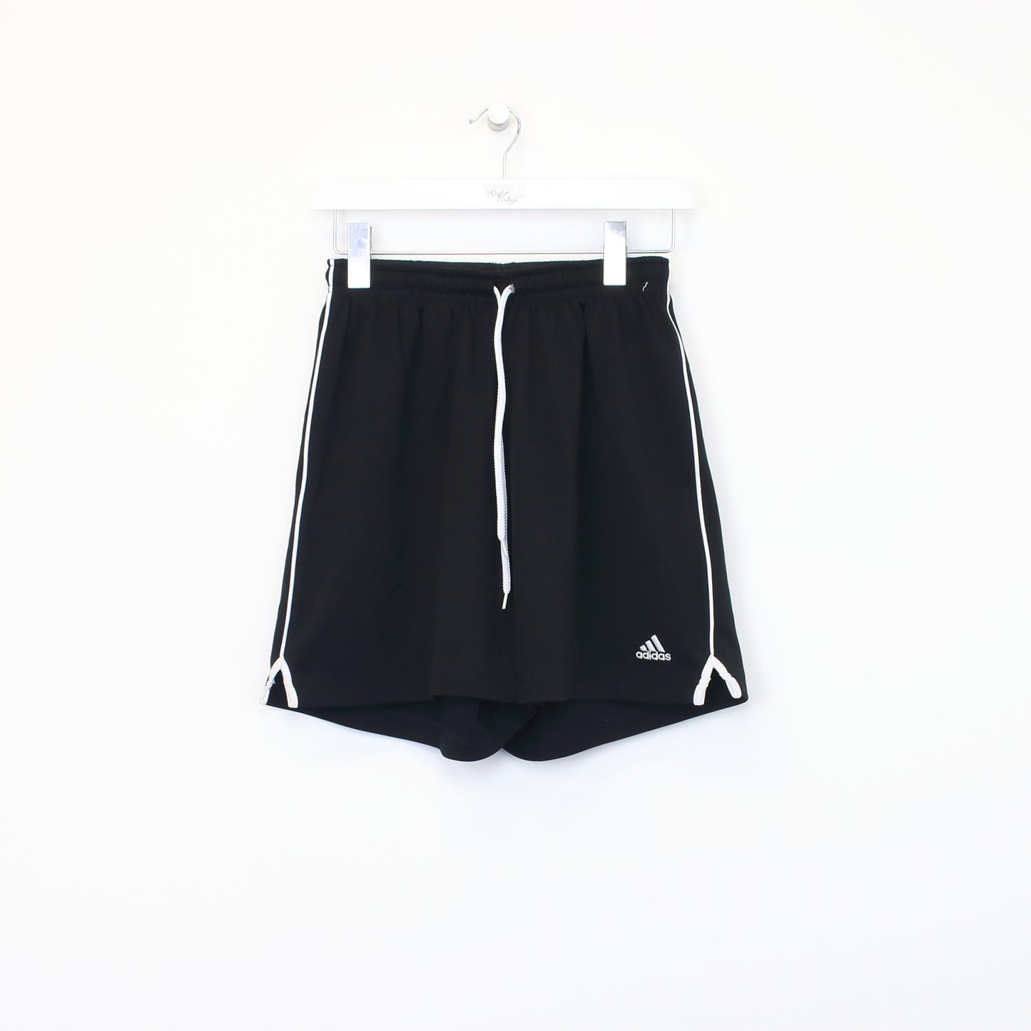 Vintage Adidas shorts in black. Best fits M