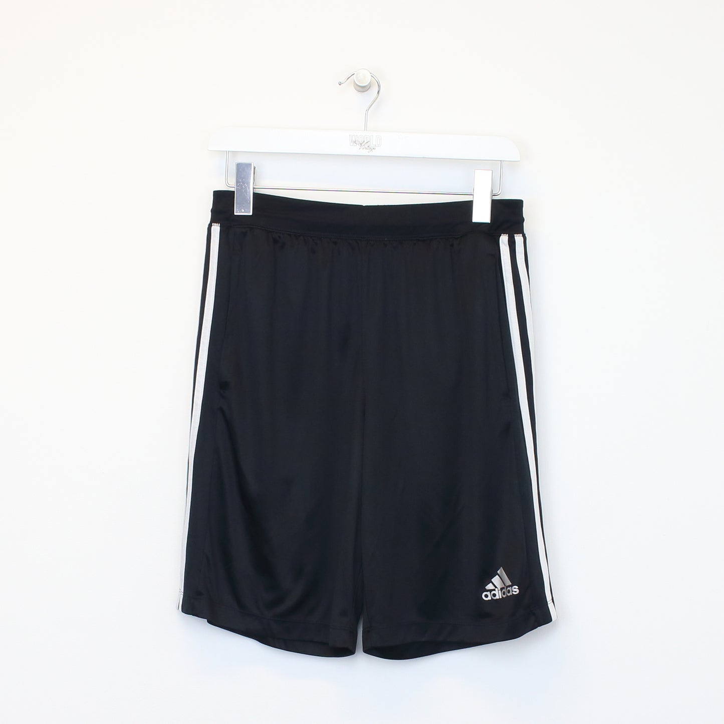 Vintage Adidas shorts in black. Best fits M