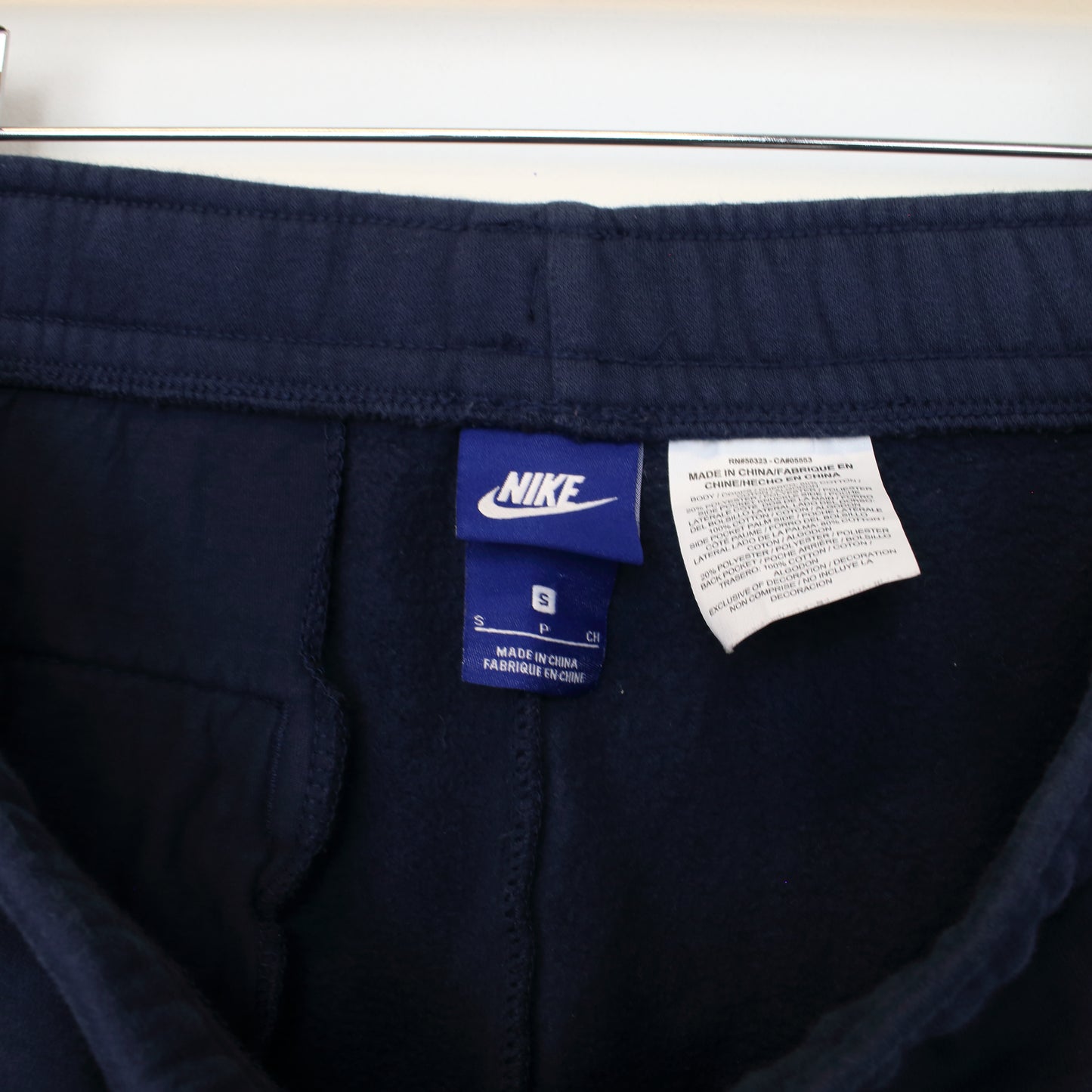 Vintage Nike shorts in blue. Best fits M