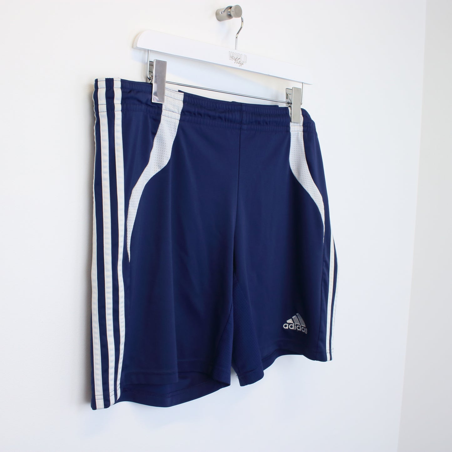 Vintage Adidas shorts in navy blue. Best fit XL