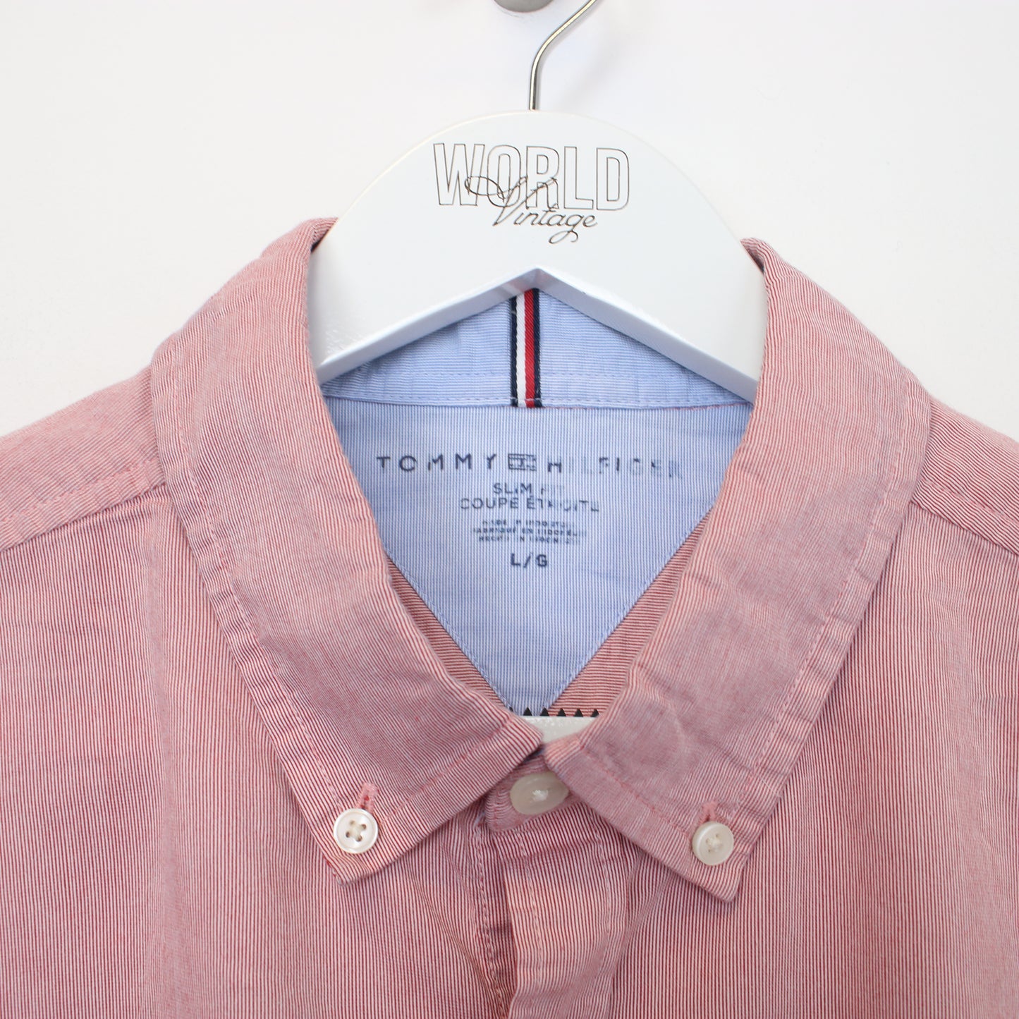 Vintage Tommy Hilfiger shirt in pink. Best fits M