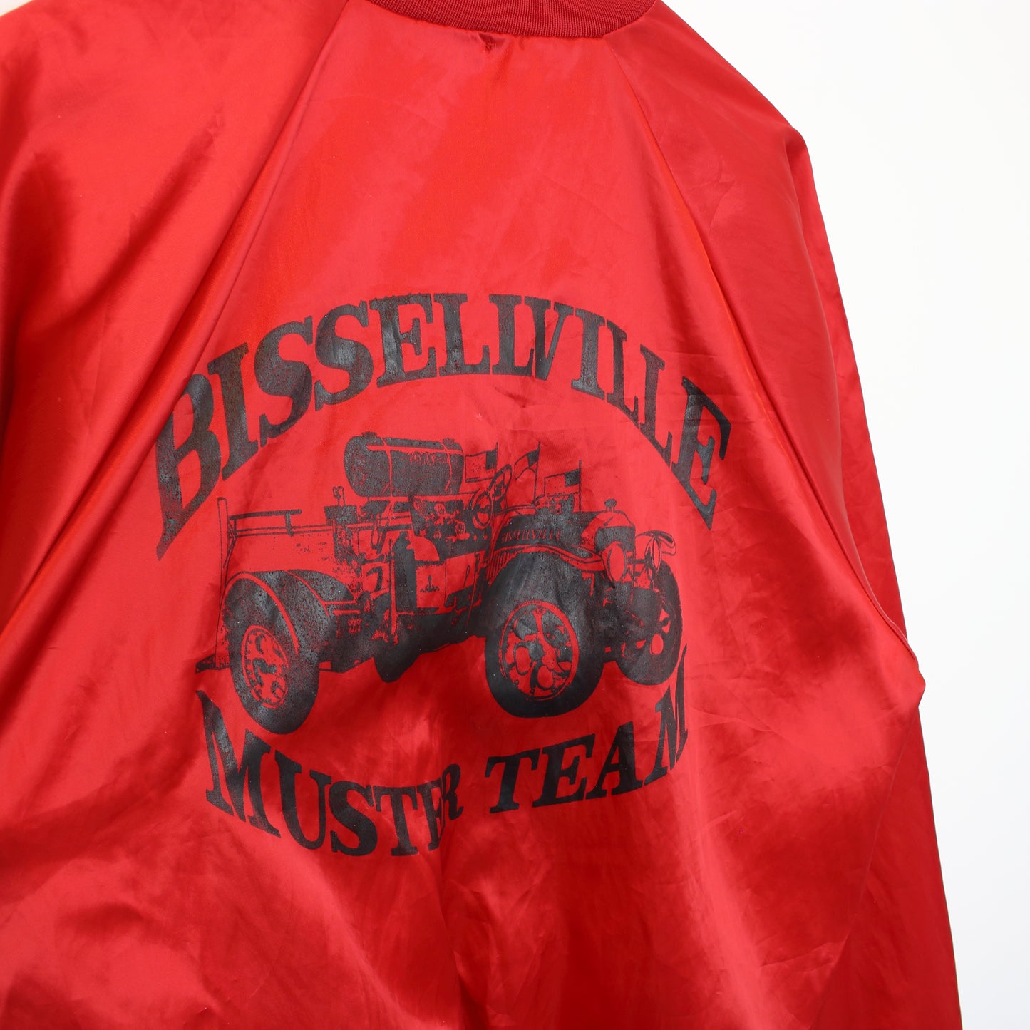 Vintage Auburn Bisselville Muster Team jacket in red. Best fits L