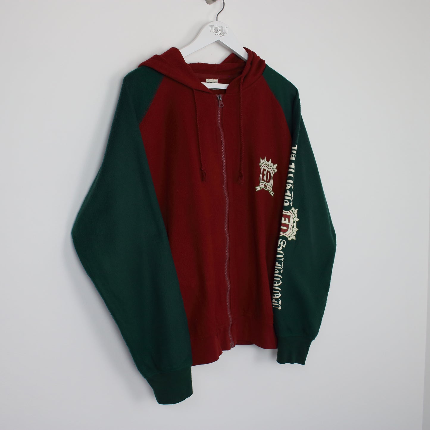 Vintage Unbranded fleece in green and red. Best fits L