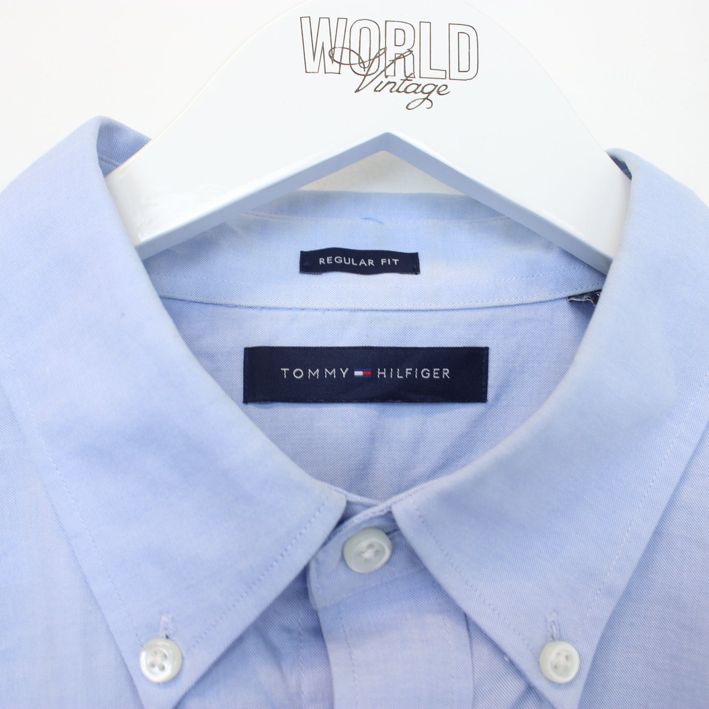 Vintage Tommy Hilfiger shirt in blue. Best fits L