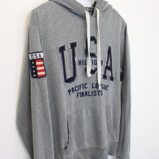 Vintage Tommy Hilfiger hoodie in grey. Best fits S