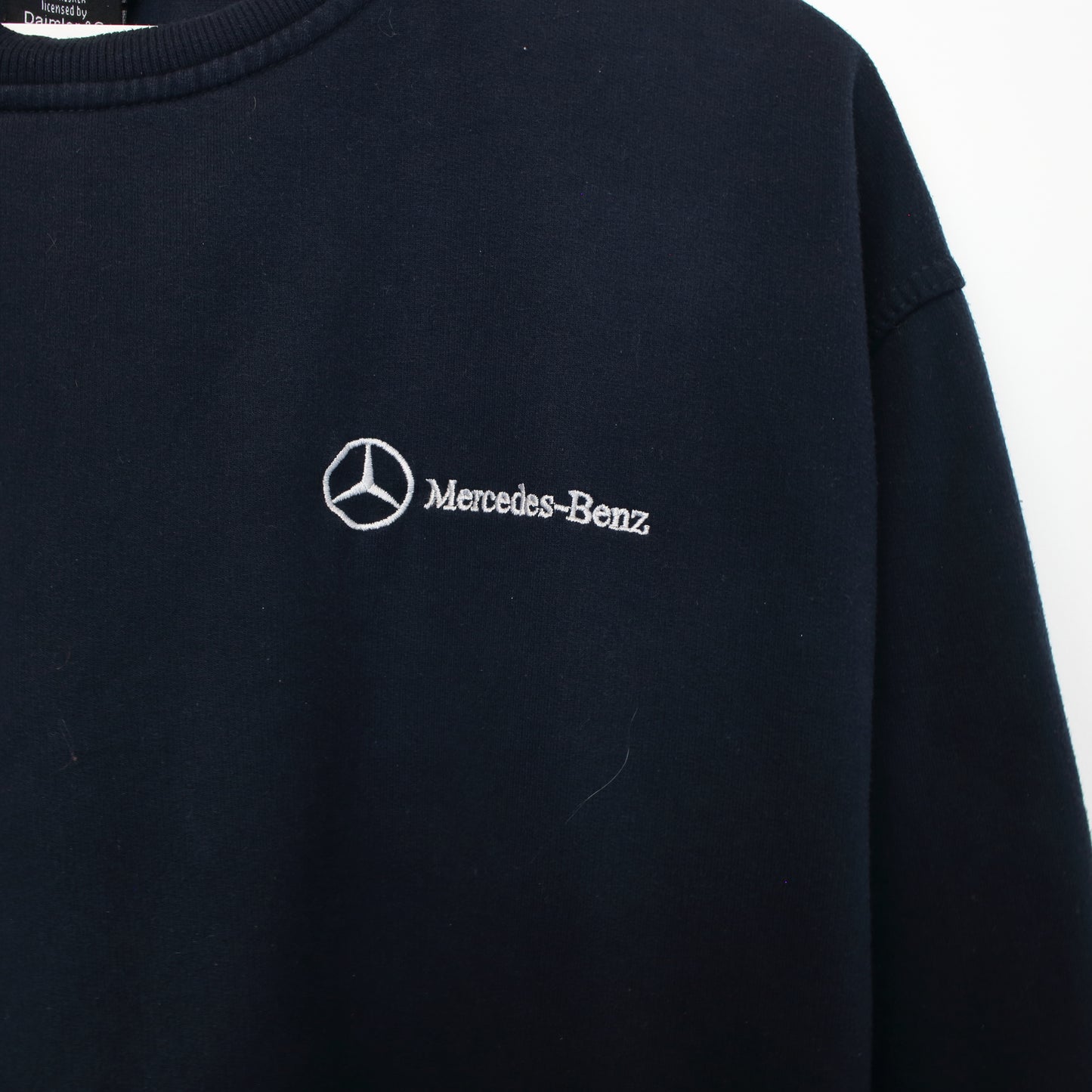 Vintage Univern sweatshirt in black. Best fits L