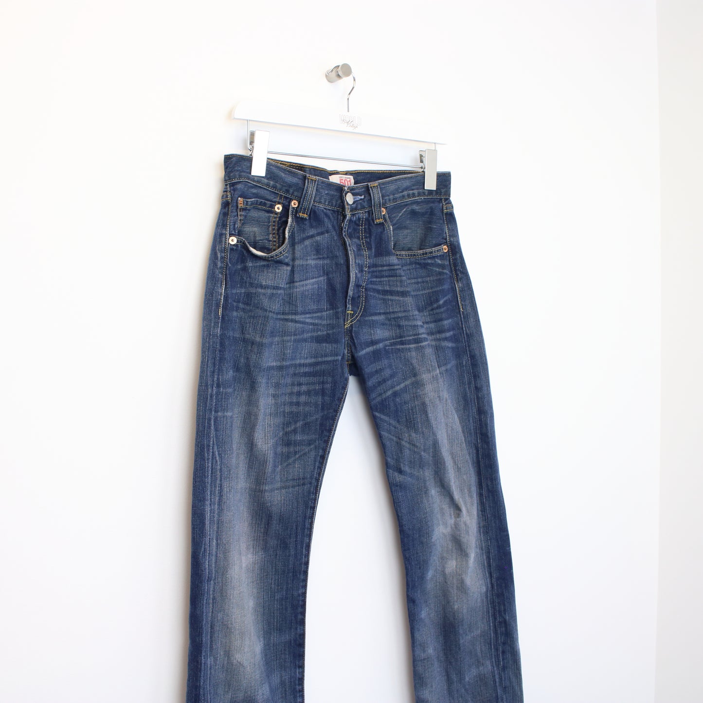 Vintage Levi's 501 jeans in blue. Best fits 30