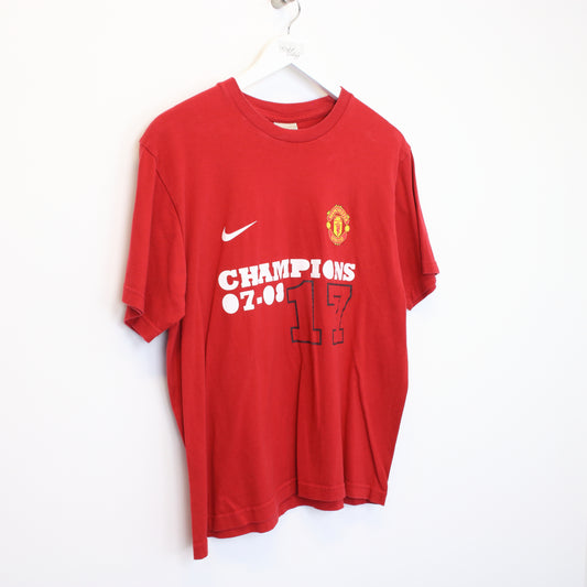 Vintage Nike Manchester United t-shirt in red. Best fits S