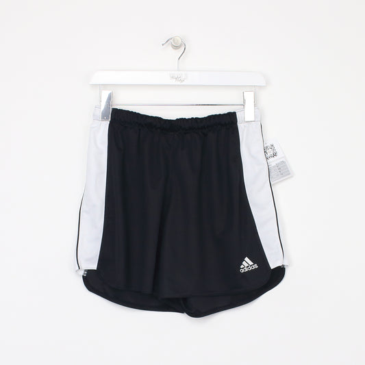 Vintage Adidas shorts in black and white. Best fits M