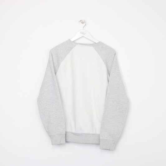 Vintage Tommy Hilfiger sweatshirt in grey and white. Best fits M