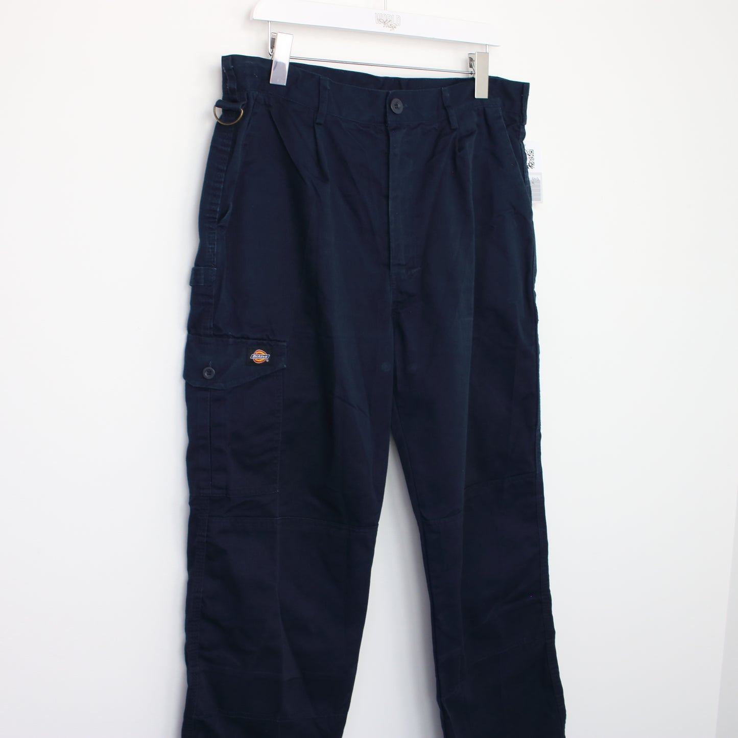 Vintage Dickies carpenter jeans in blue. Best fits W36 L30