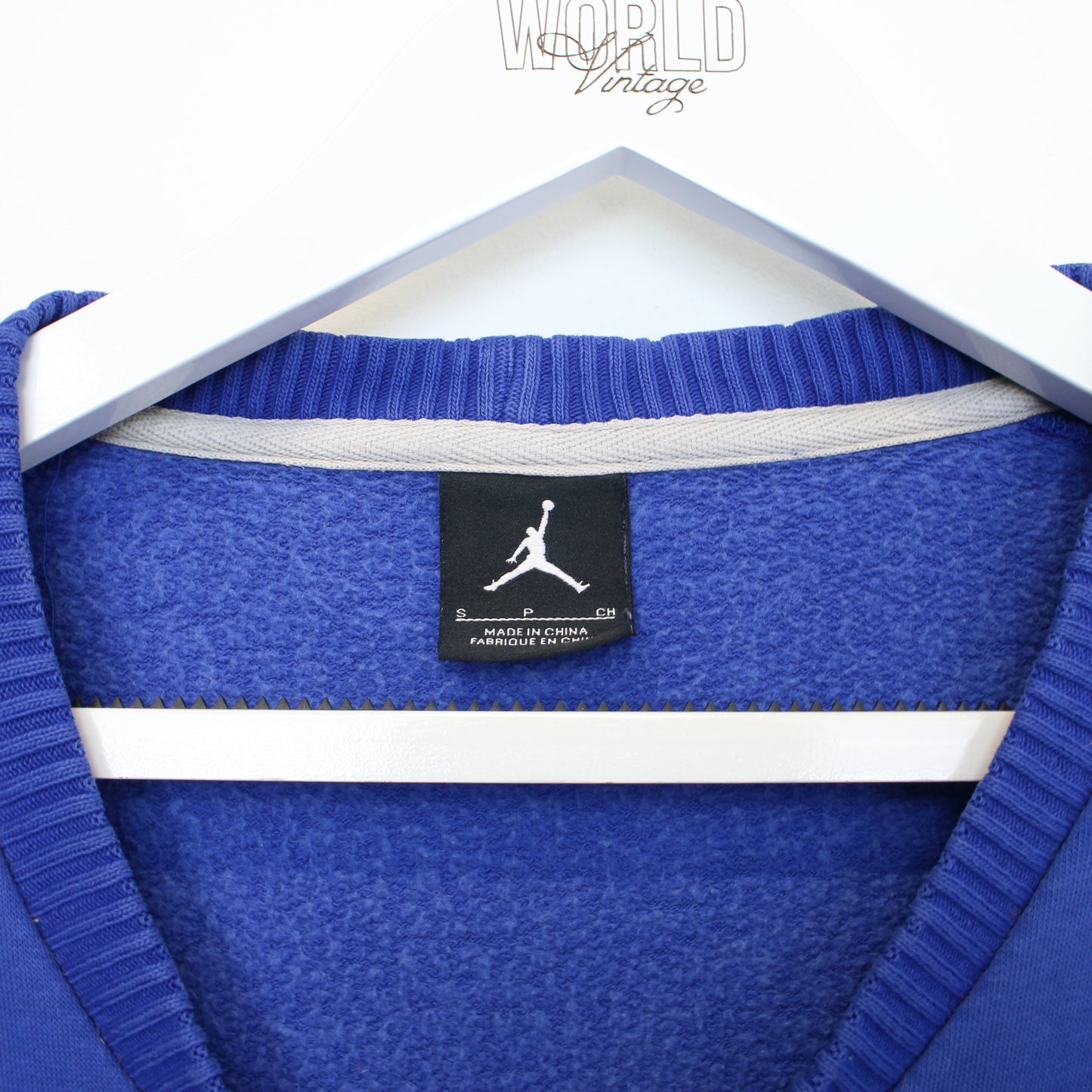 Vintage Jordan sweatshirt in blue. Best fits S