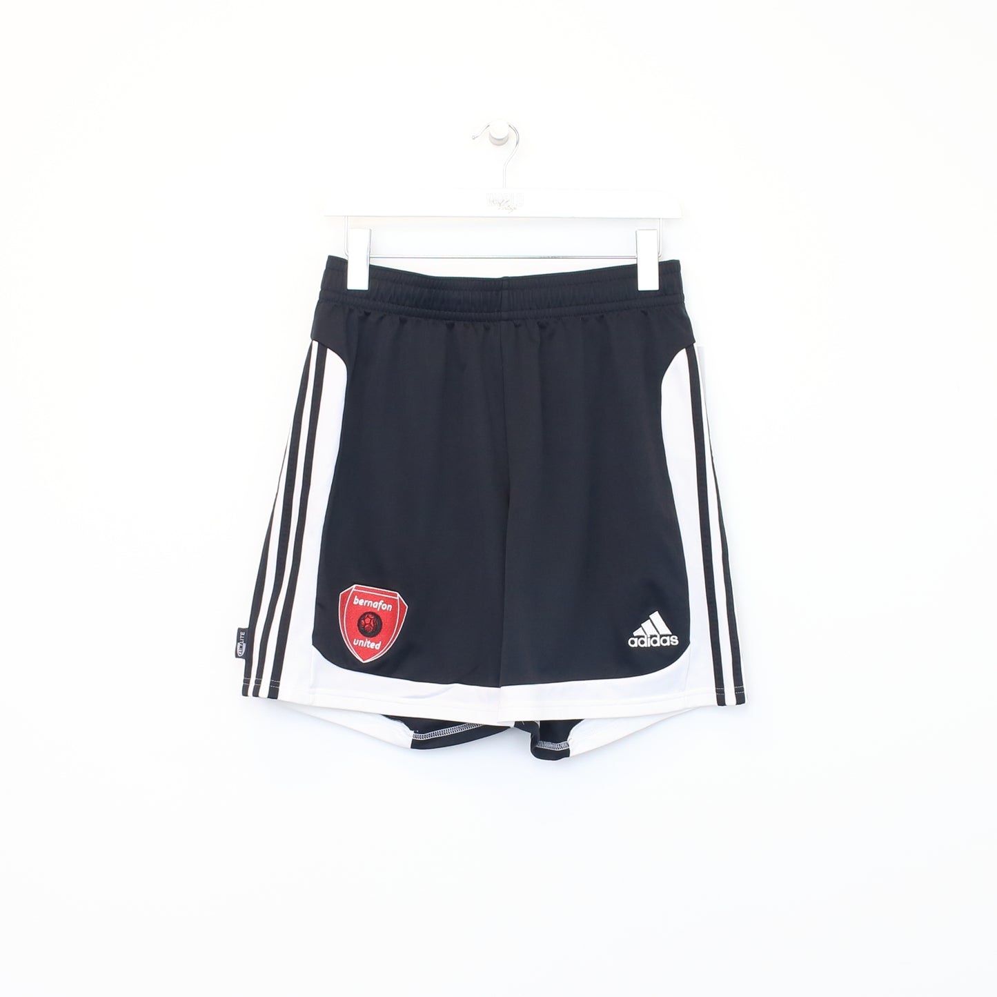 Vintage Adidas shorts in black and white. Best fits L