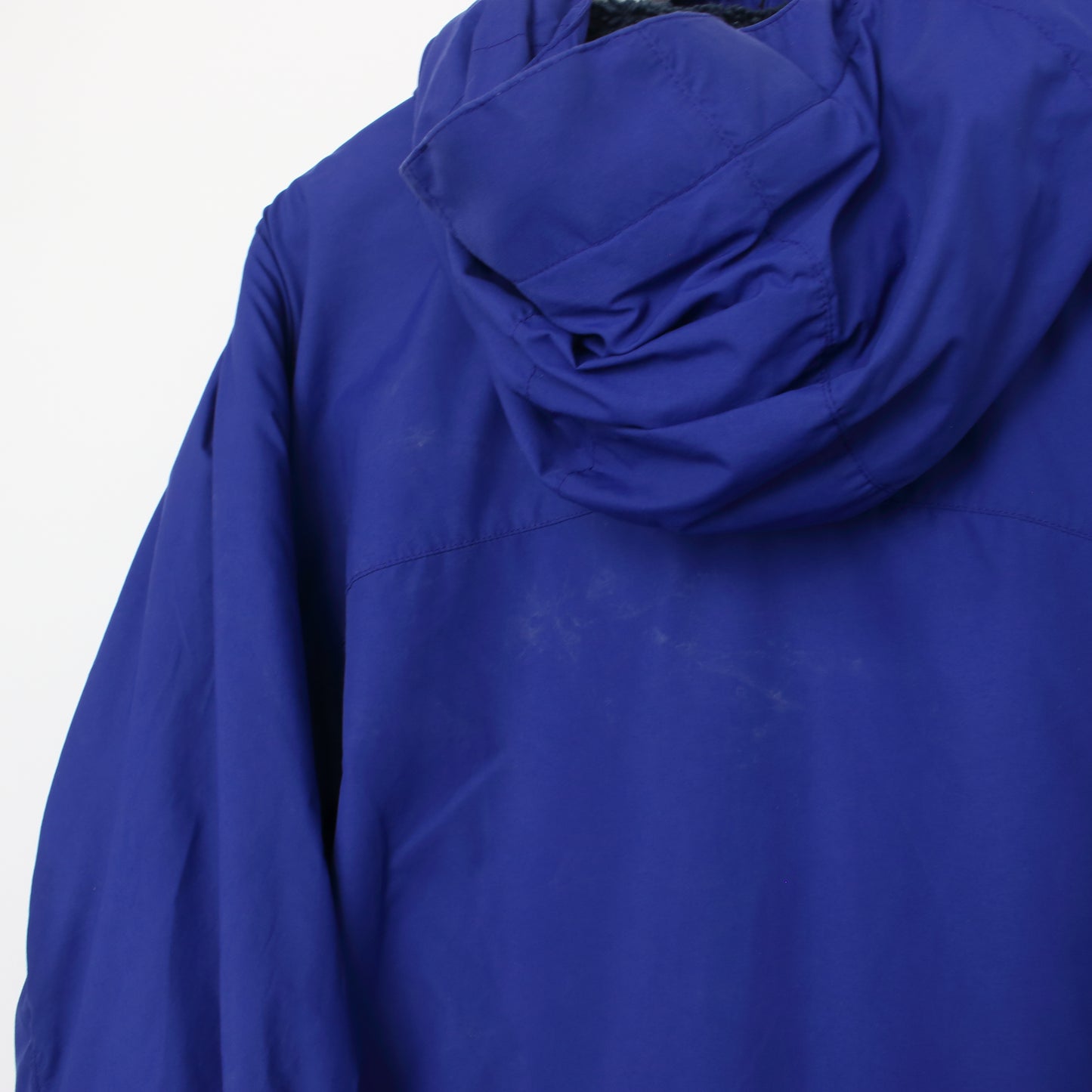 Vintage Patagonia full zip jacket in blue. Best fits L