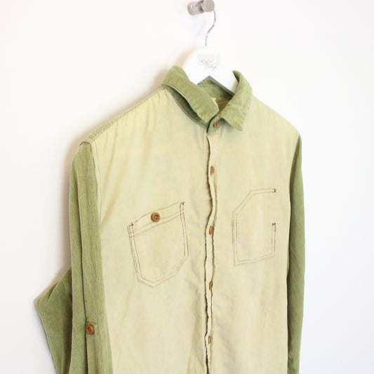 Vintage Gany Mars chord shirt in green. Best fits L