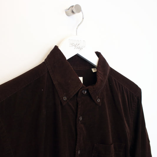 Vintage Uniqlo cord shirt in brown. Best fits M