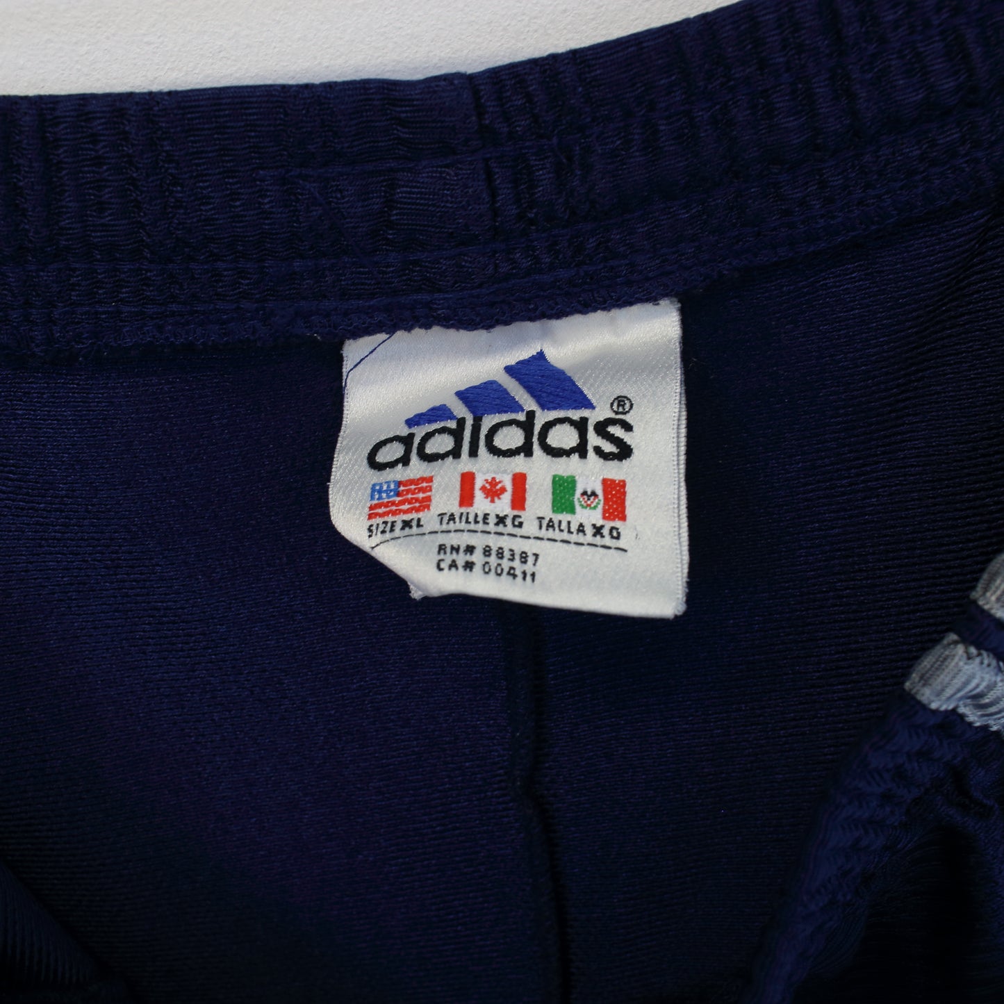 Vintage Adidas shorts in navy. Best fits XL