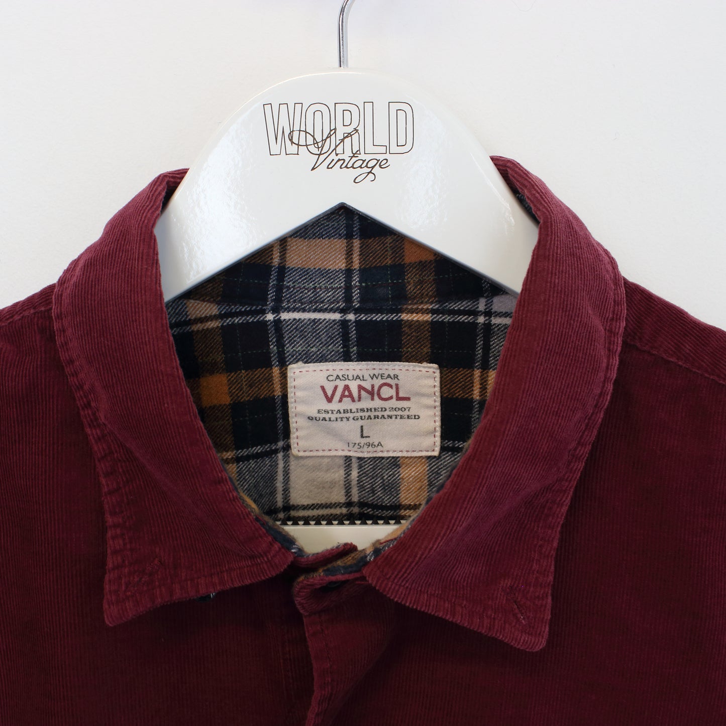 Vintage Vancl shirt in burgundy. Best fits M