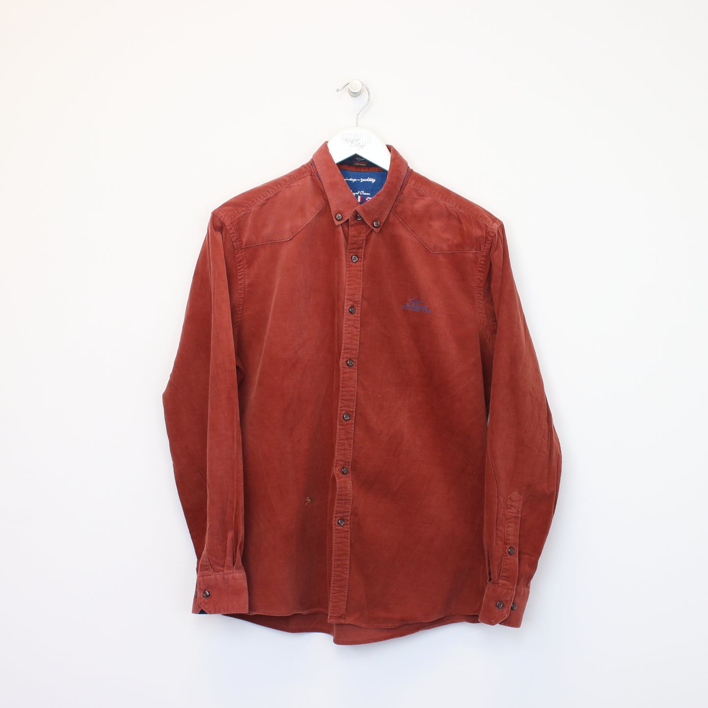 Vintage Gulao&Shavu shirt in brown. Best fits M