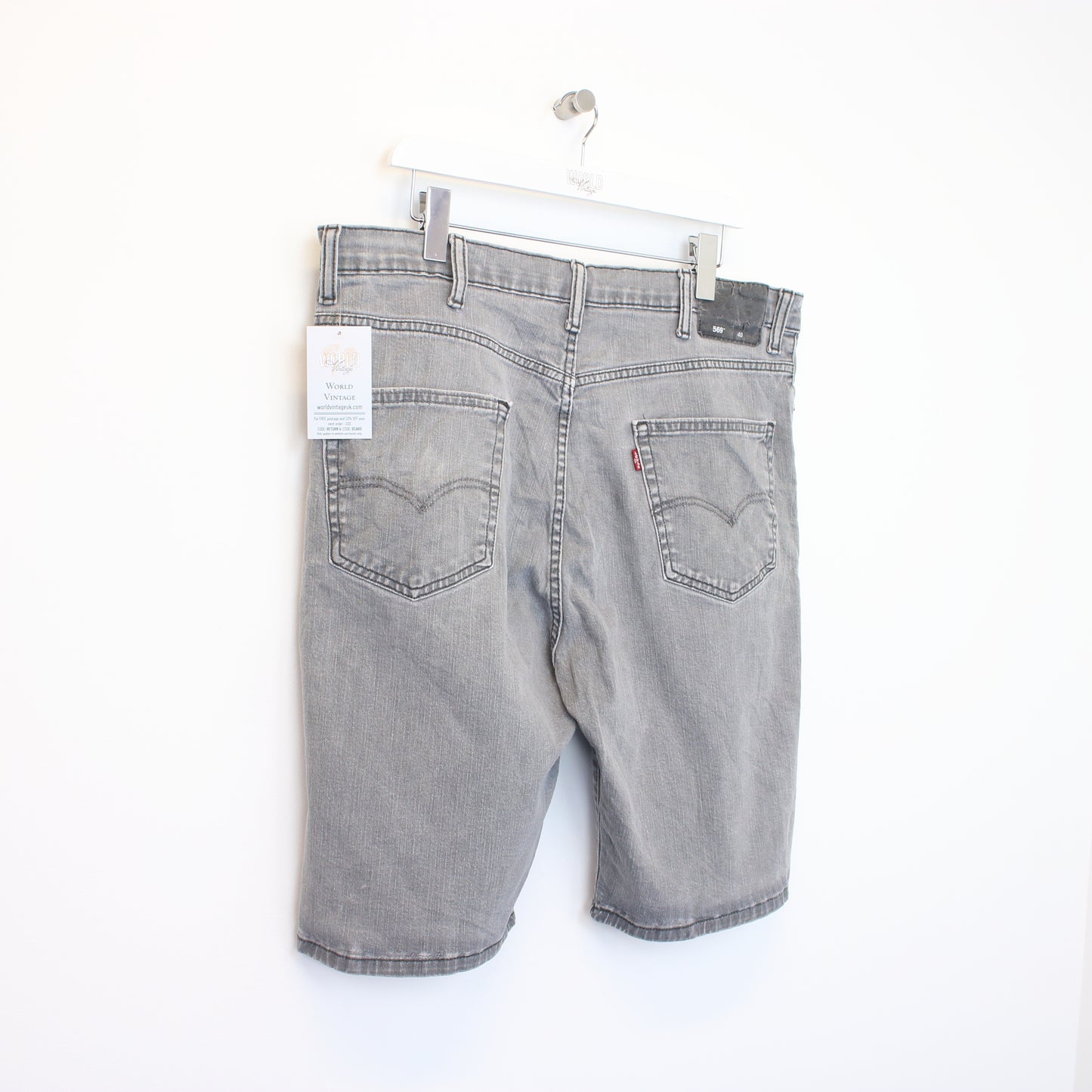 Vintage Levi's demin shorts in grey. Best fits 38