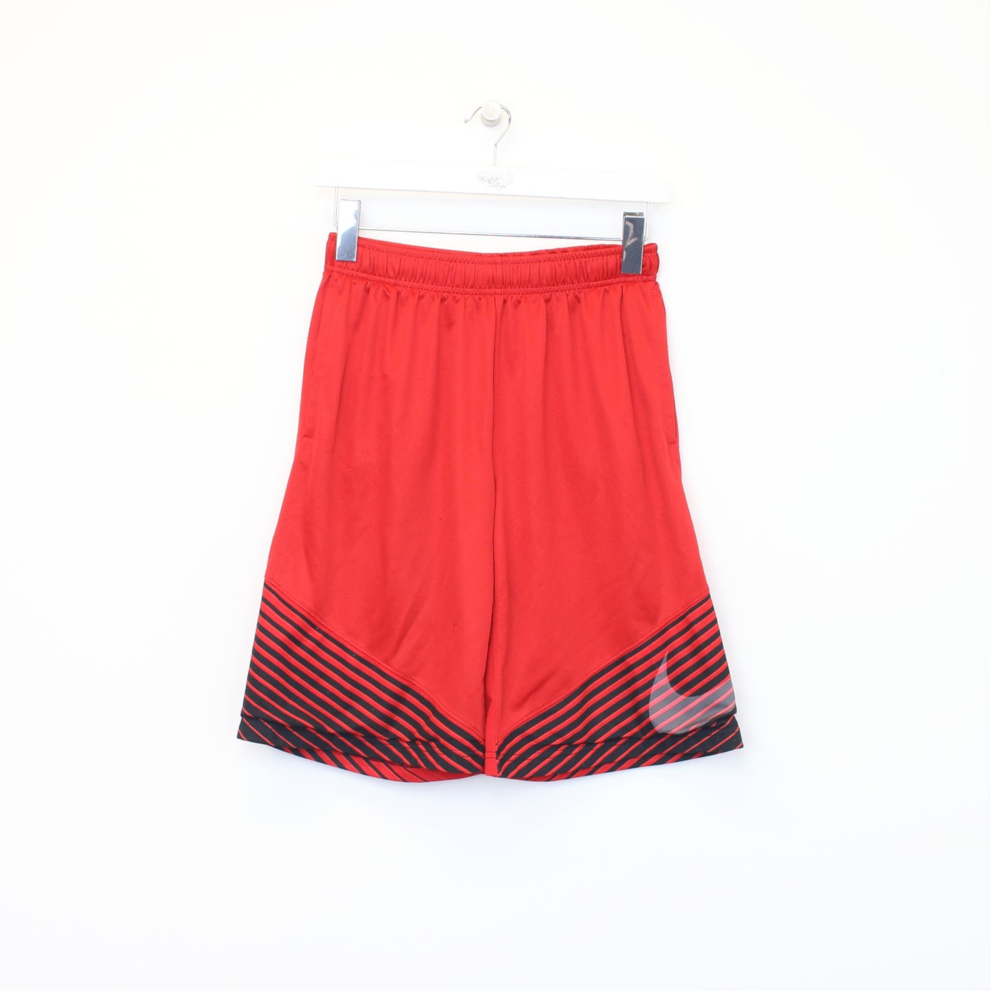 Vintage Nike shorts in red and black. Best fits M