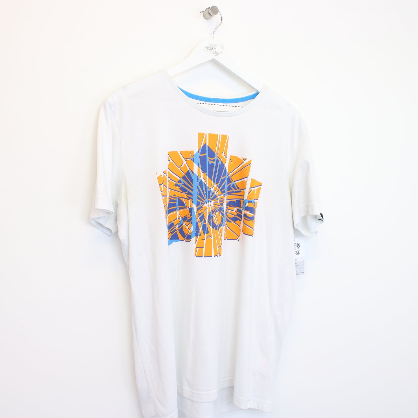 Vintage Adidas big logo t-shirt in white. Best fits L