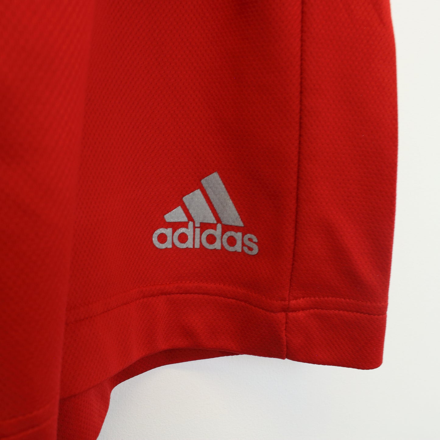 Vintage Adidas shorts in red and black. Best fits XL