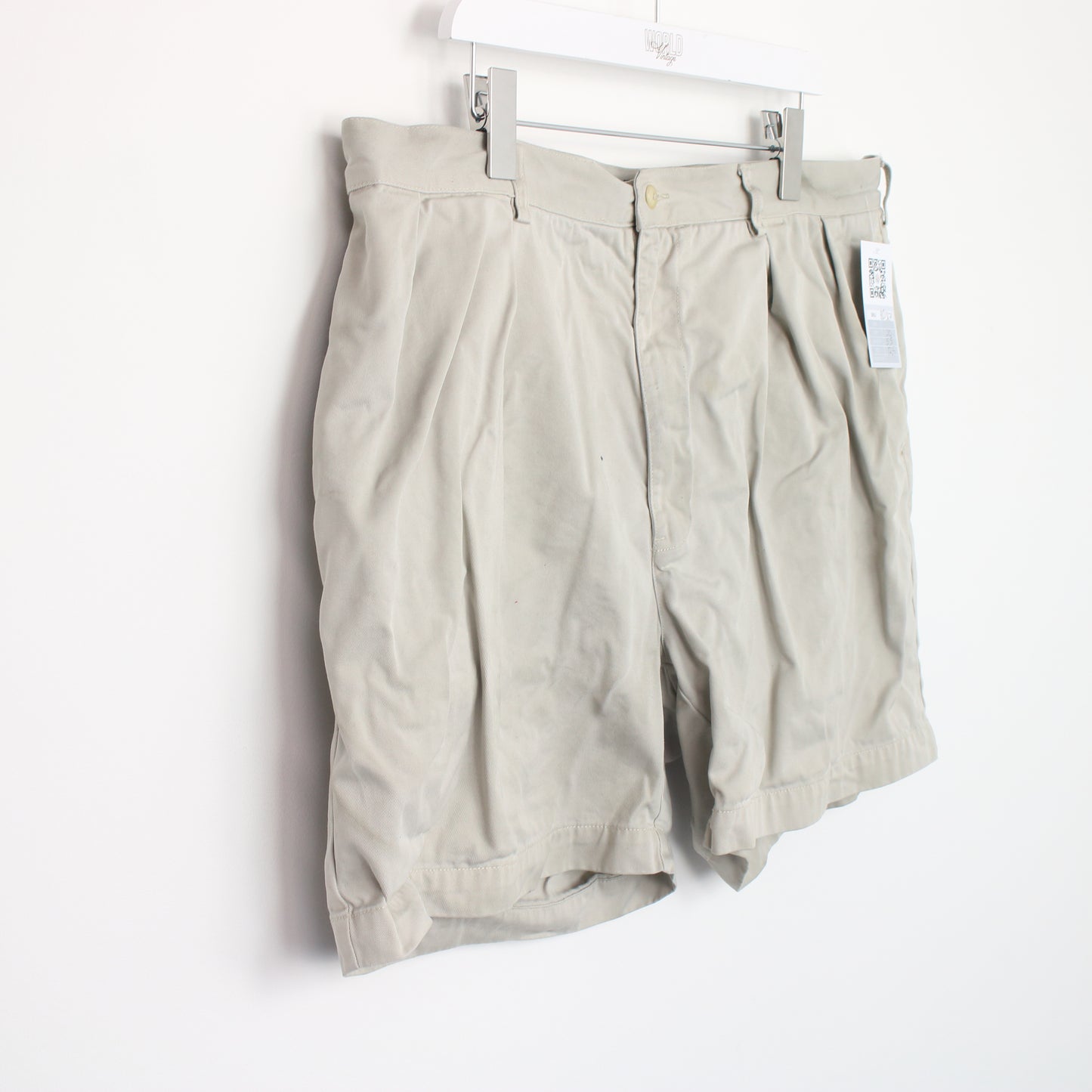 Vintage Ralph Lauren shorts in beige. Best fits W40"